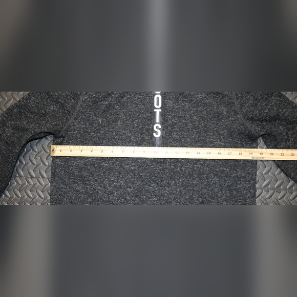 Roots 1/4 Zip Pullover Sweater - Picture 9 of 9